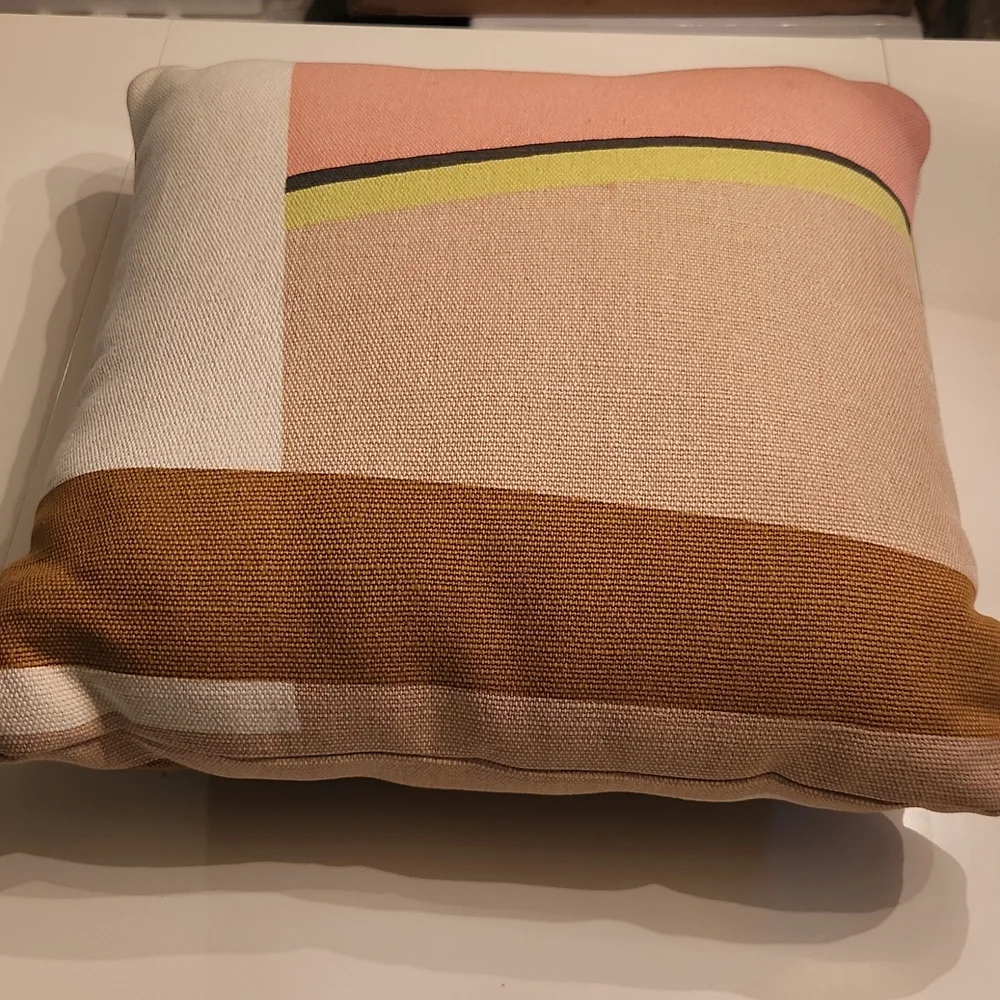 outdoor pillow